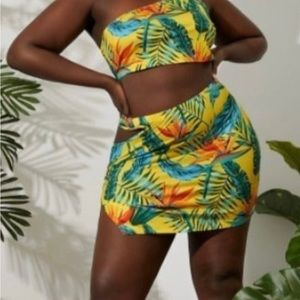 Sold Shein 0x  Neon Plus Tropical Print One Shoulder Crop Top & Split Hem Skirt